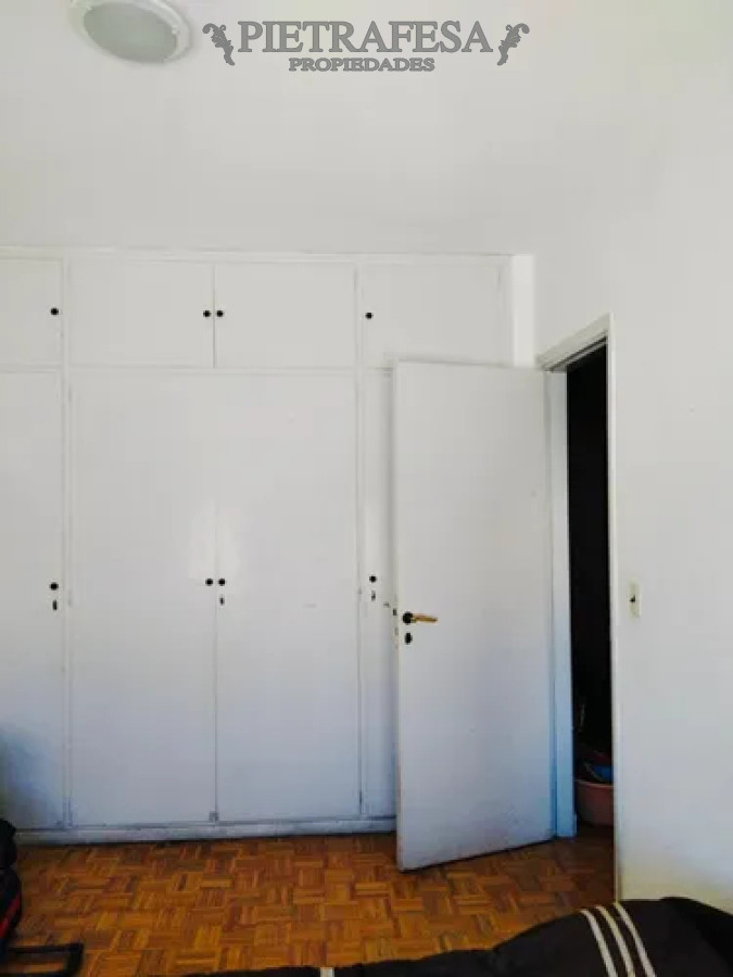 Apartamento ID.13903 - Apartamento en alquiler, 3 dormitorios, 2 baño, balcón, garaje. Cordón.