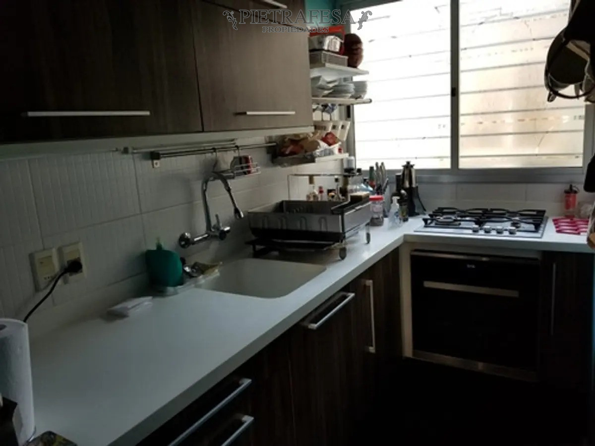 Apartamento ID.3890 - Apartamento en venta - 2 dormitorios 1 baño con terraza - parrillero - Av. Luis Alberto de Herrera - Pocitos