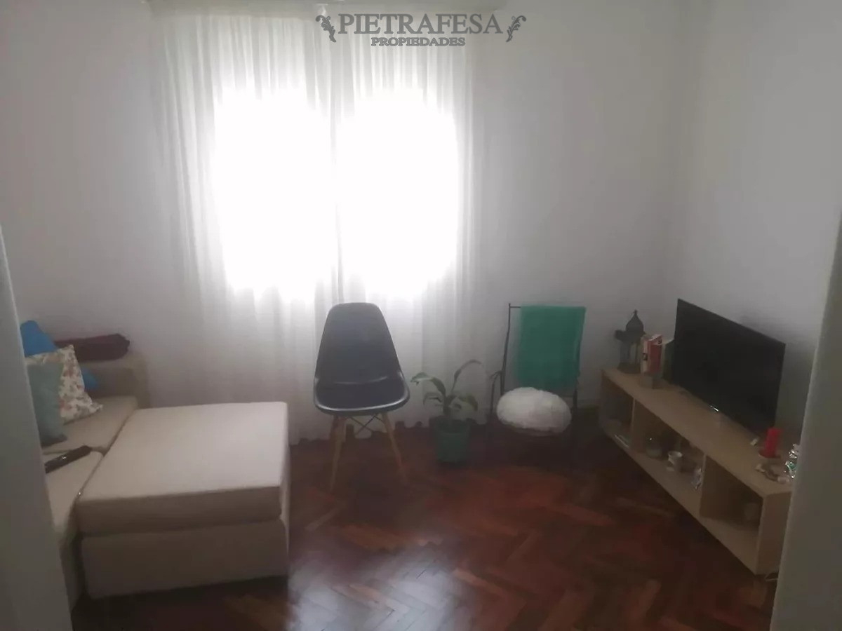 Apartamento ID.12090 - Apto en venta con renta 2 dormitorios, 1 baño -Punta Carretas