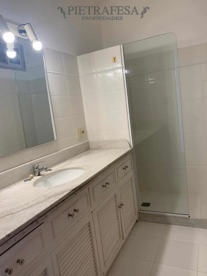 Apartamento ID.13223 - Apto en venta 2 dormitorios, 2 baños, gje-Pocitos 