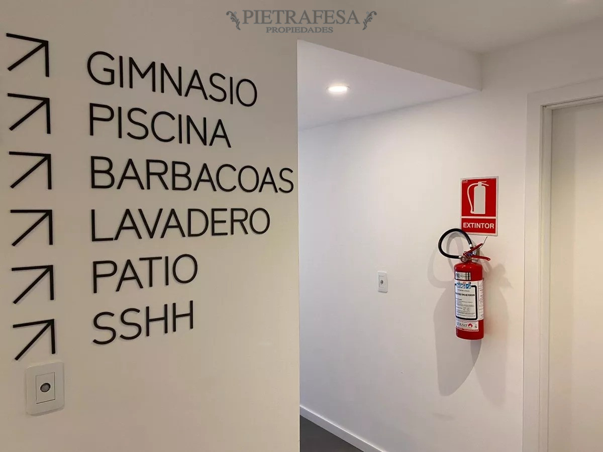 Apartamento ID.9448 - Apto en venta con renta, 1 dormitorio, 1 baño, terraza-Punta Carretas