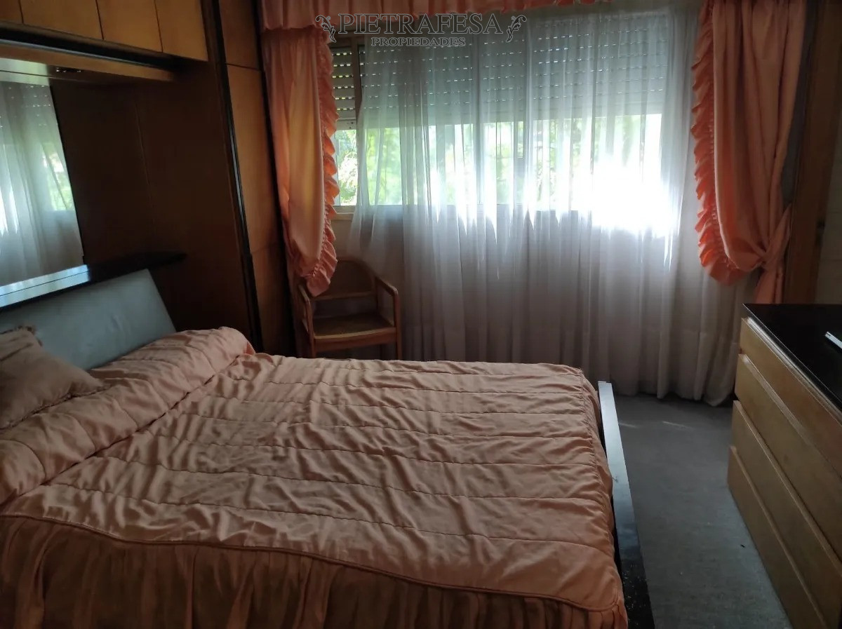 Apartamento ID.5609 - Apartamento amueblado 3 dormitorios, 4 baños, terraza y garaje- Echevarriarza- Pocitos
