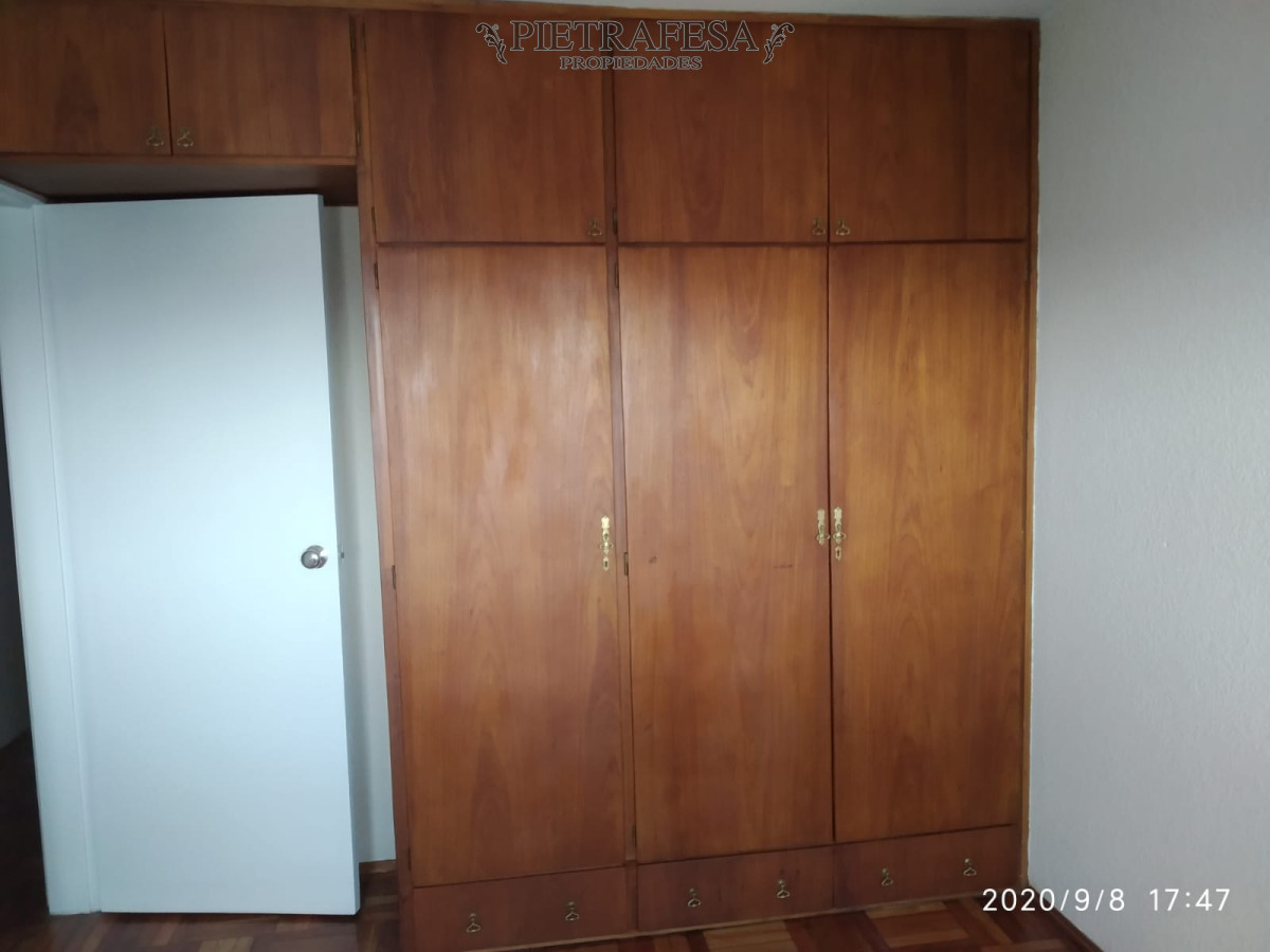 Apartamento ID.8847 - Apartamento en venta, 3 dormitorios, 1 baño. García de Zuñiga, Punta Carretas.