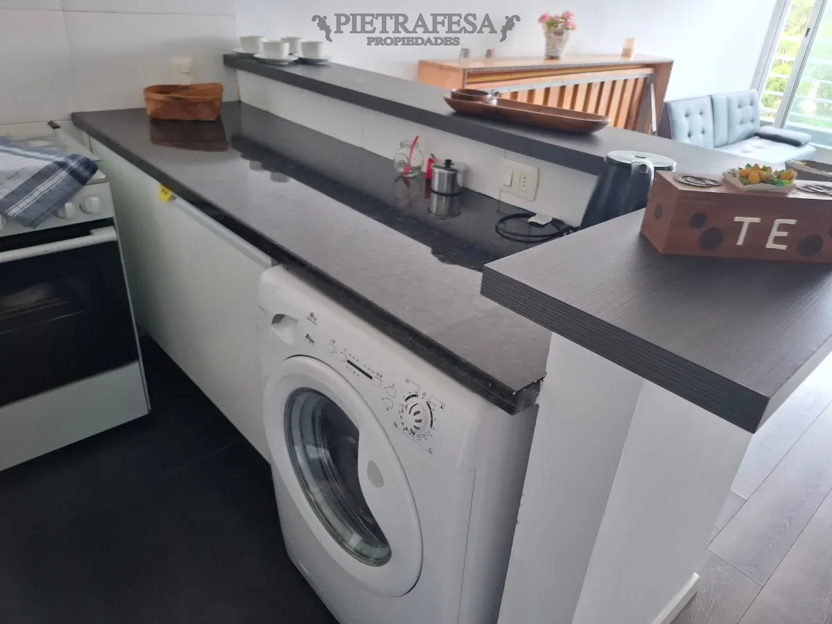 Apartamento ID.14754 - Apto en Alquiler 2 dormitorio, 1 baño, Terraza-Parque Rodo