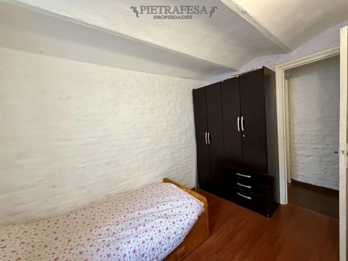 Apartamento ID.15759 - Apartamento en venta, 2 dormitorios, 1 baño, terraza, patio. Cordón.
