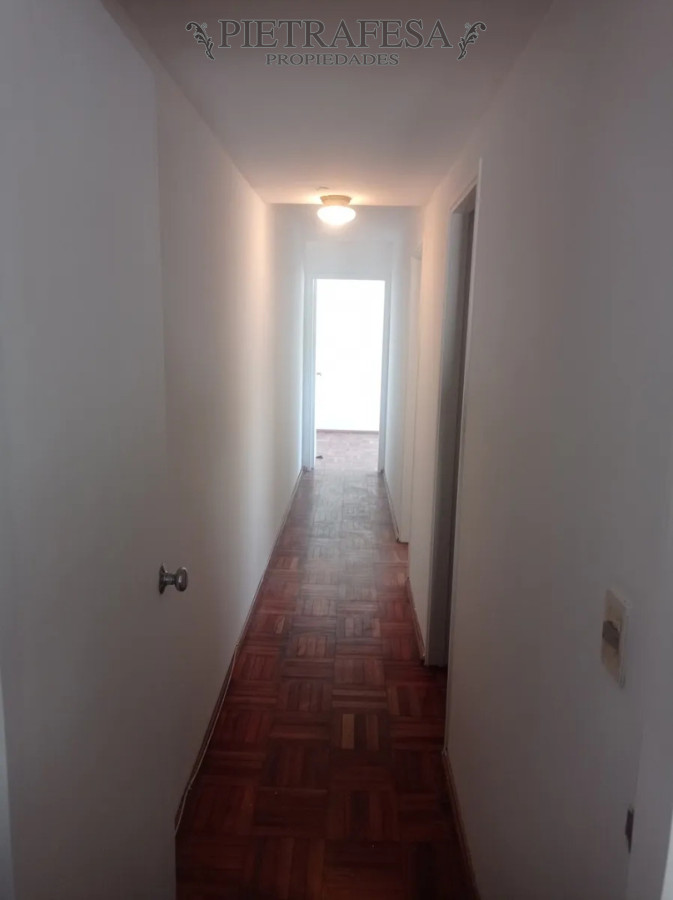 Apartamento ID.15034 - Apartamento en venta, 2 dormitorios, 1 baño, terraza. Centro.