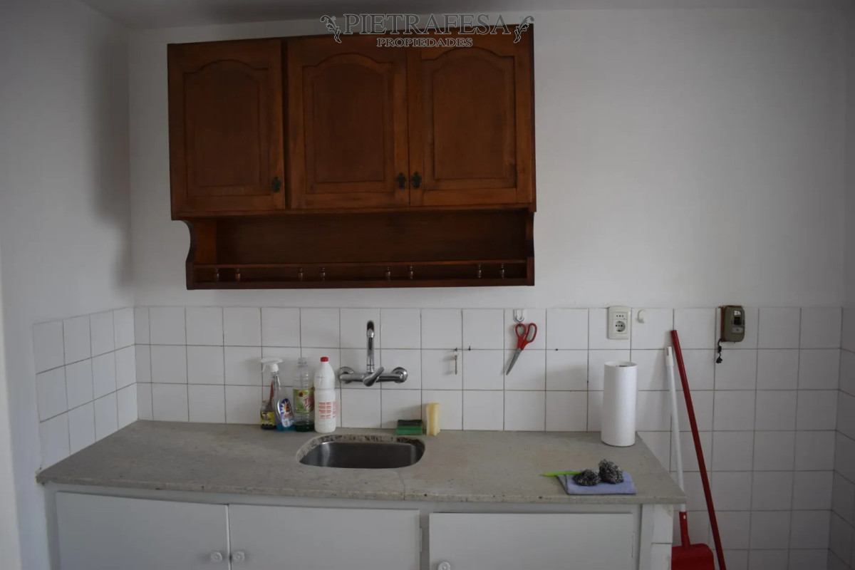 Apartamento ID.15431 - Apartamento en venta, 2 dormitorios, 1 baño, terraza lavadero. Centro.