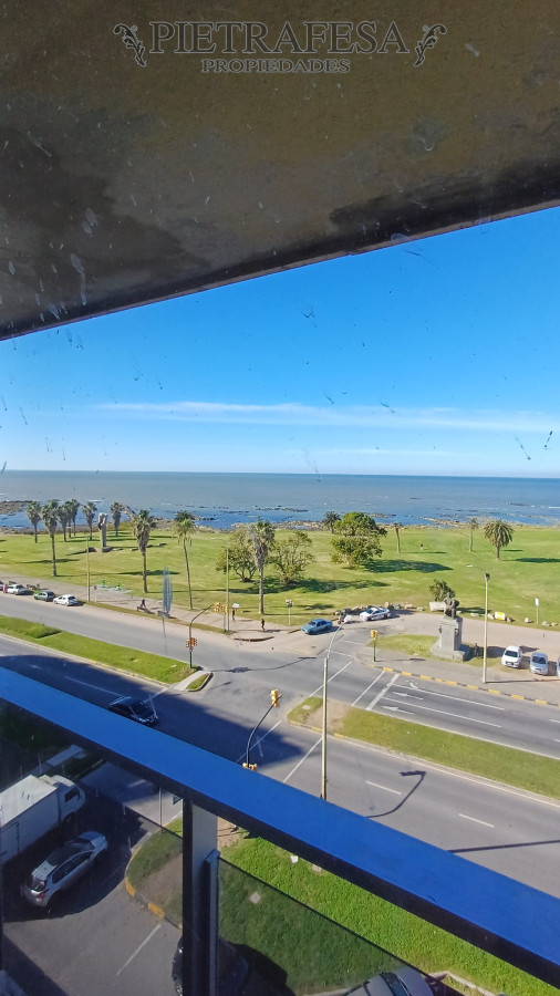 Apartamento ID.13612 - Apartamento en alquiler, 4dormitorios, 3baños, terraza, garaje. Punta Carretas.