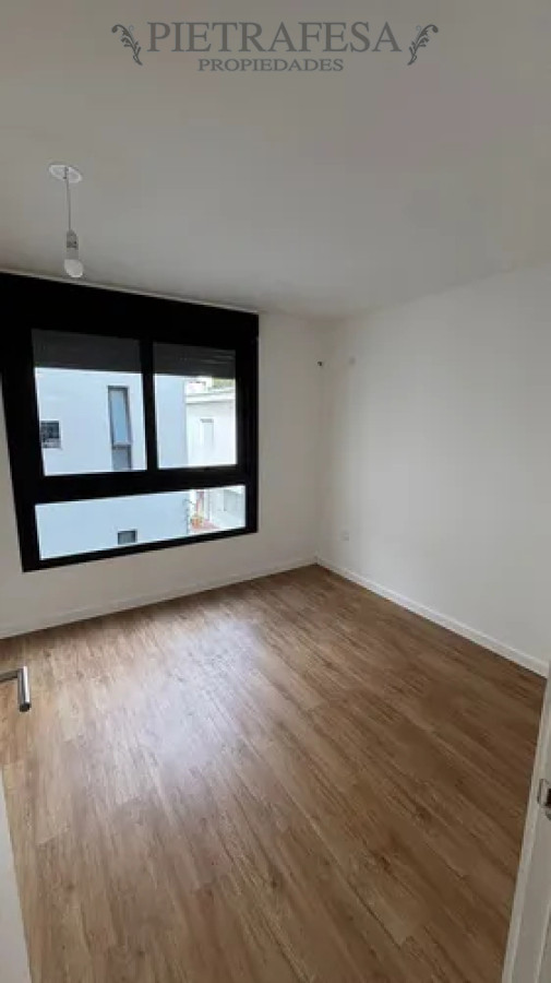 Apartamento ID.13909 - Apartamento en alquiler, 1 dormitorio, 1 baño, terraza con parrillero. Malvin.
