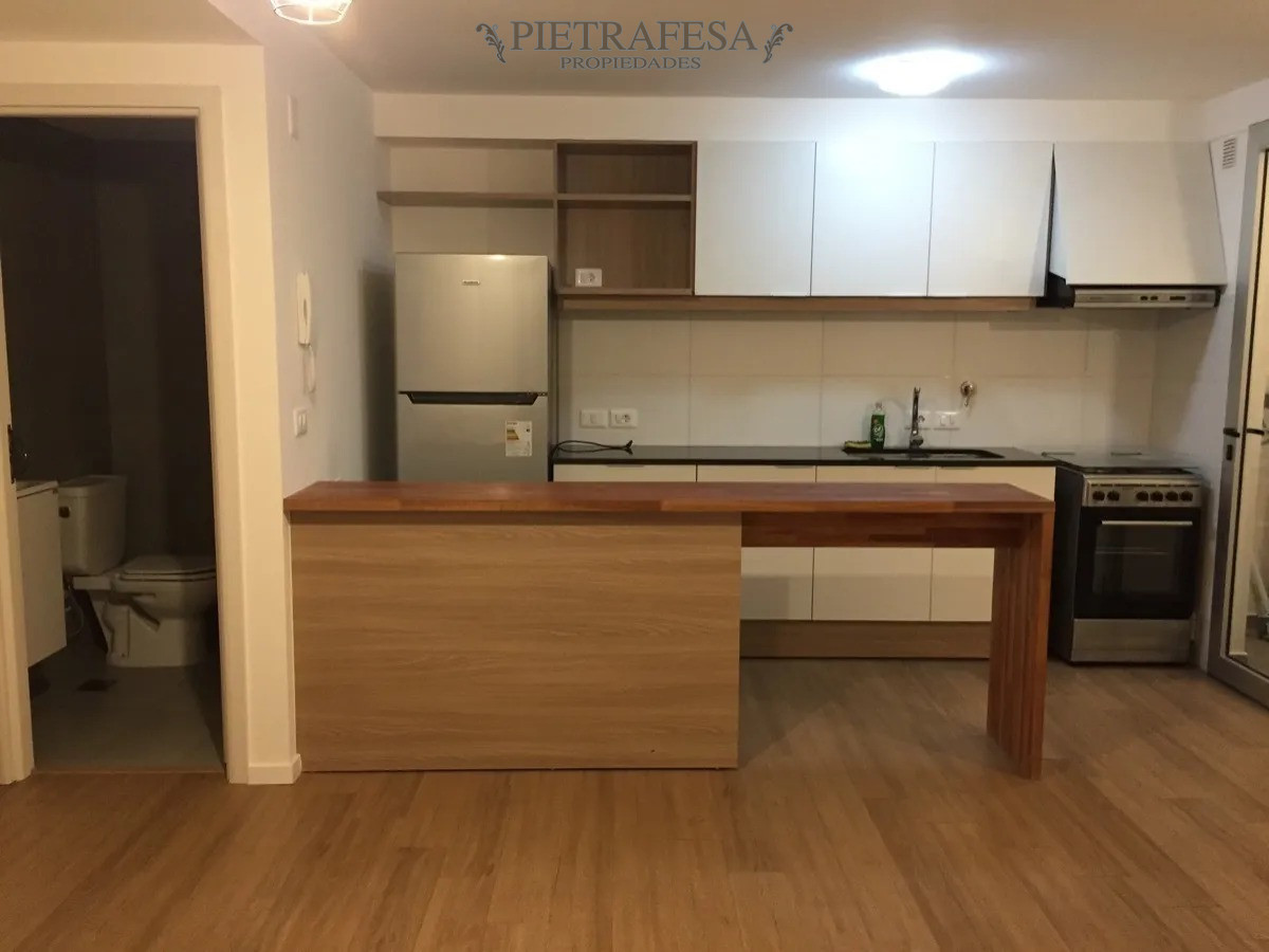 Apartamento ID.3140 - Penthouse en venta con renta 1 dormitorio, 1 baño. Terraza con parrillero-Manuel Pagola-Pocitos