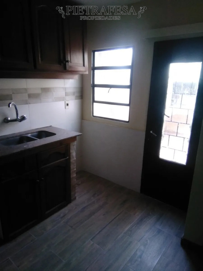 Apartamento ID.4056 - Apartamento en VENTA CON RENTA!!- 2 dormitorios 1 baño con patio - Cochera - Av. Corrientes - Malvin Norte