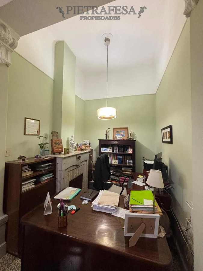 Apartamento ID.13935 - Casa PH en venta en Pocitos, 3 dormitorios, 1 baño, terraza.