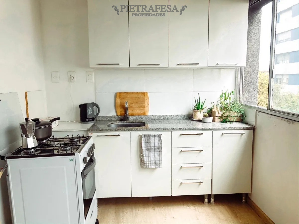 Apartamento ID.5381 - Monoambiente en venta con renta - 18 de Julio- Centro