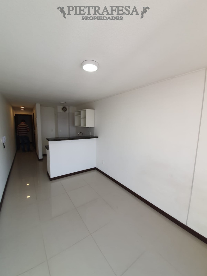 Apartamento ID.13658 - Monoambiente en venta -Cordón- con renta 