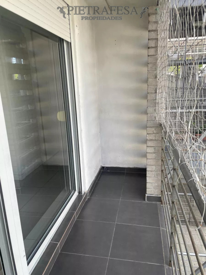 Apartamento ID.13049 - Apto con renta en venta 2 dorm, 1 baño y cochera-La Blanqueda