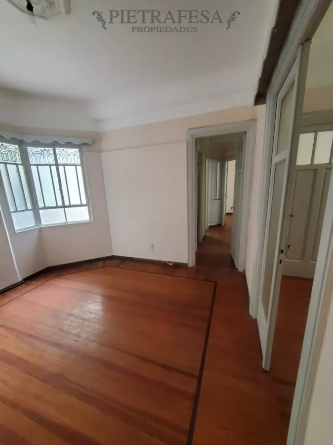Apartamento ID.7688 - Apartamento en venta 3 dormitorios, 2 baños- 18 de Julio-Centro