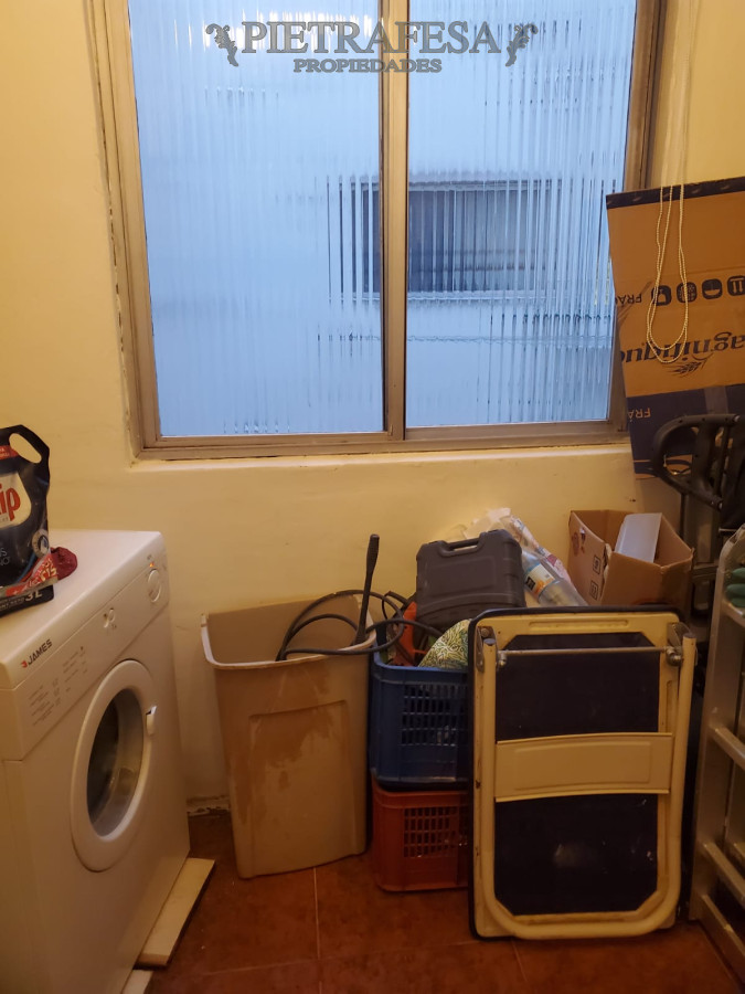 Apartamento ID.3941 - Apartamento en venta - 3 dormitorios - 1 baño - servicio completo - terraza - Garaje - Libertad - Pocitos