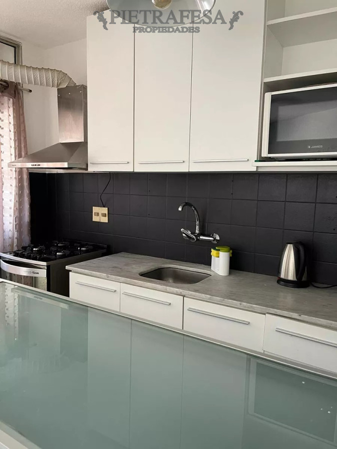 Apartamento ID.10128 - Apto en venta amueblado, 1 dormitorio, 1 baño-Tres Cruces