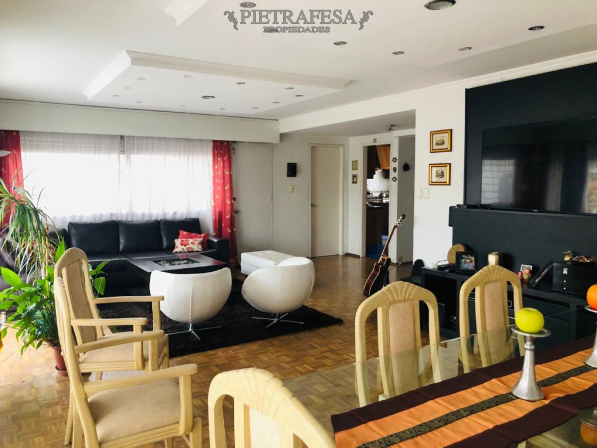 Apartamento ID.4000 - Apartamento Penthouse en venta - 4 dormitorios - 4 baños - garaje x 2 - Chucarro -Pocitos