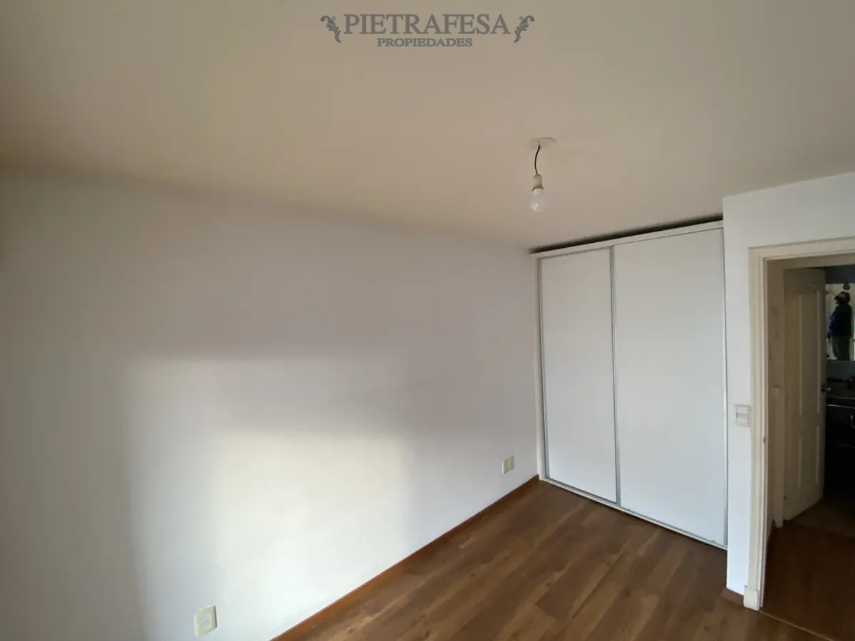 Apartamento ID.15967 - Apartamento en venta, 1 dormitorio, 1 baño, terraza. Pocitos.