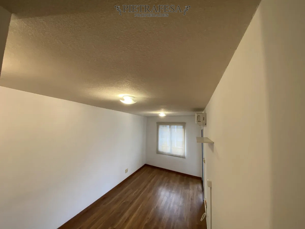 Apartamento ID.15967 - Apartamento en venta, 1 dormitorio, 1 baño, terraza. Pocitos.