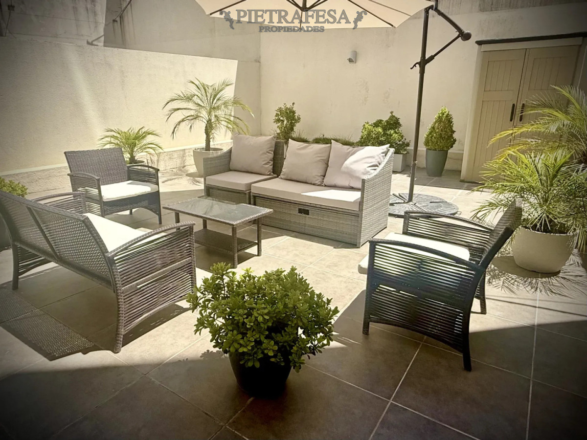 Apartamento ID.15326 - Apartamento en venta, 2 dormitorios, 2 baños, terraza, patio, garaje. Malvin.