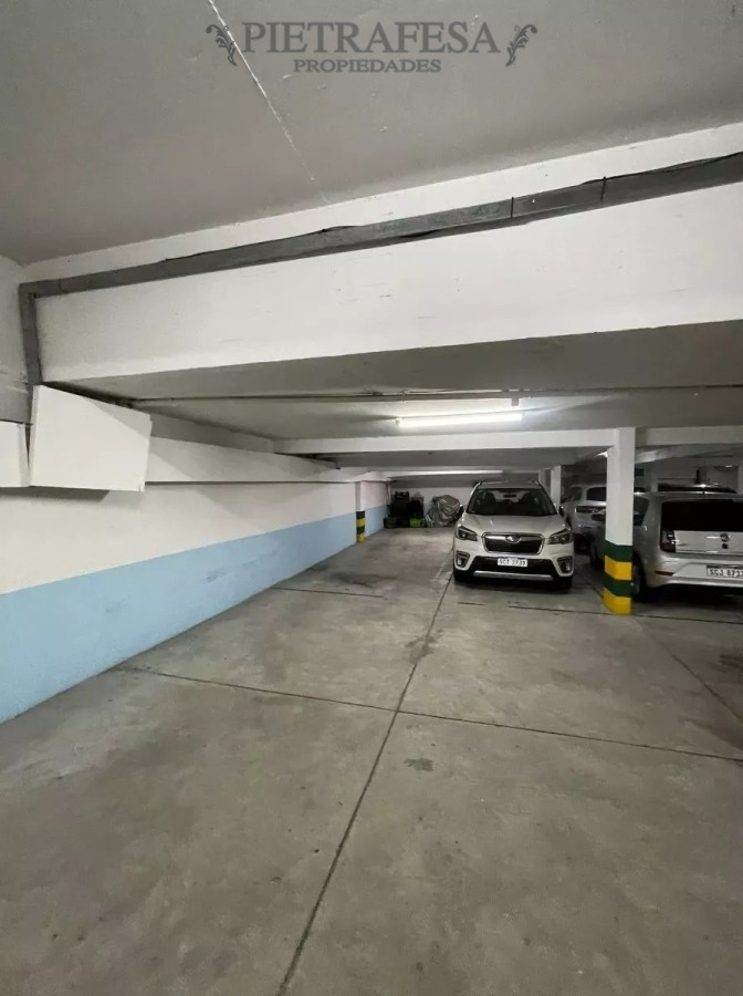 Apartamento ID.11055 - Penthouse en venta 3 dormitorios, 5 baños, terraza, gje-Pocitos 