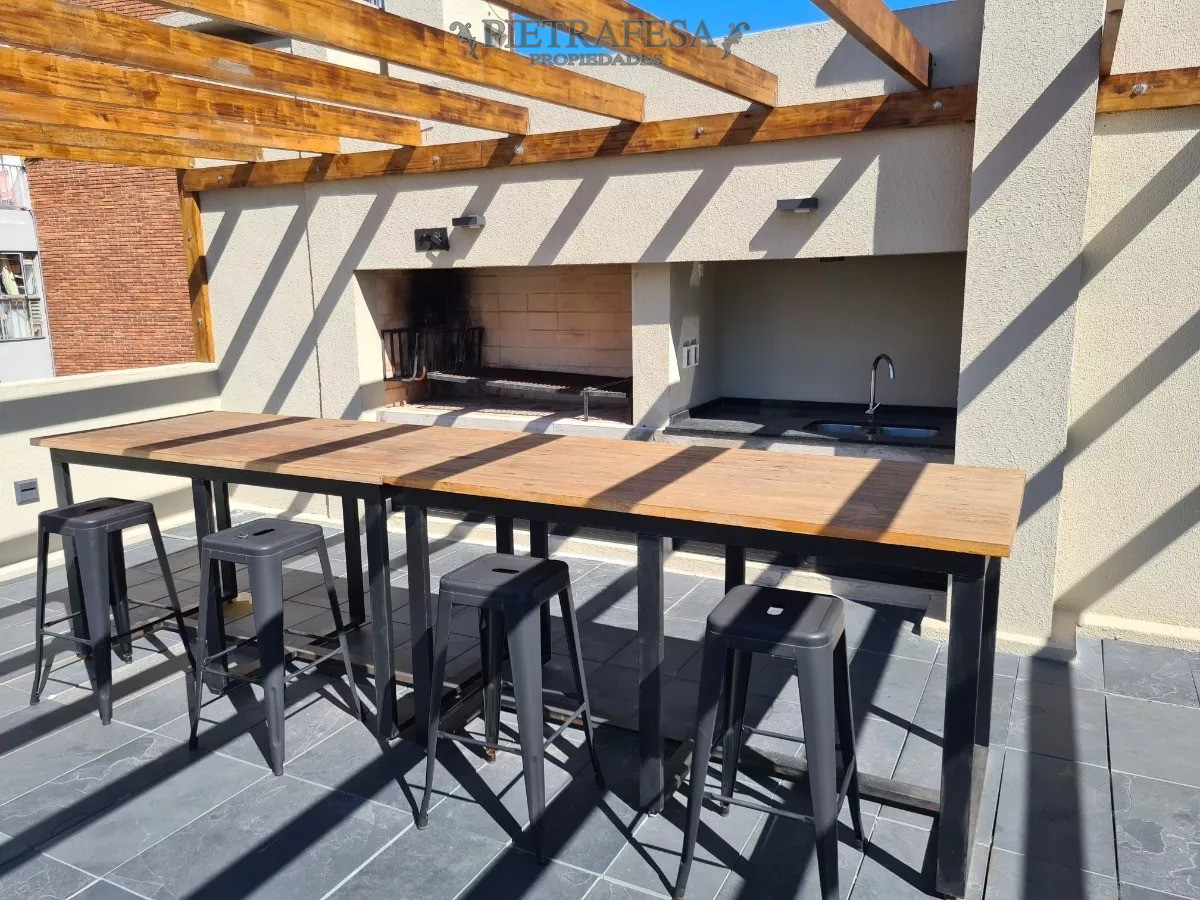 Apartamento ID.7813 - Apartamento en venta, 2 dormitorios, 2 baños, terraza con parrillero y garaje-Marco Bruto, Pocitos.
