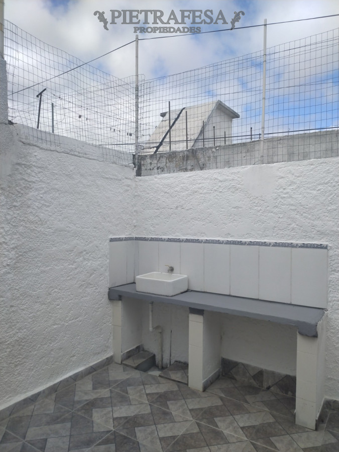 Apartamento ID.6586 - Padrón con 6 aptos con renta en venta- Celiar- Flor de Maroñas 