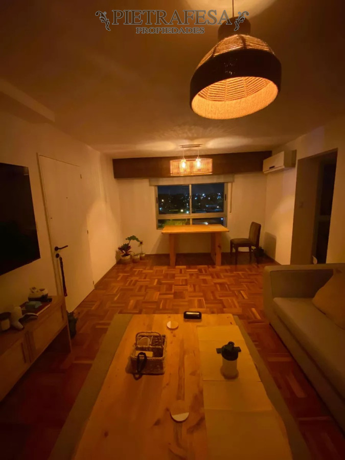 Apartamento ID.10782 - Apto en venta 2 dormitorios, 1 baño y balcón-Malvin 