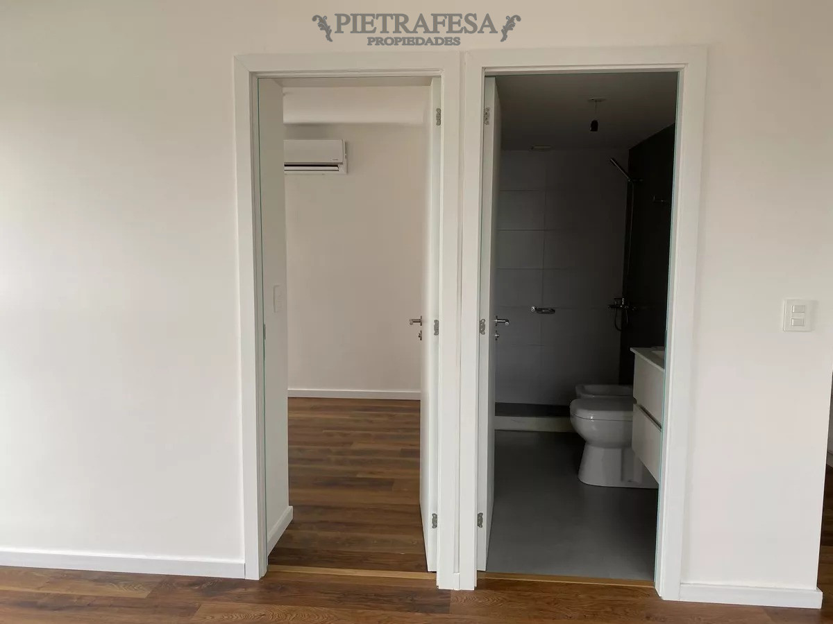 Apartamento ID.9448 - Apto en venta con renta, 1 dormitorio, 1 baño, terraza-Punta Carretas