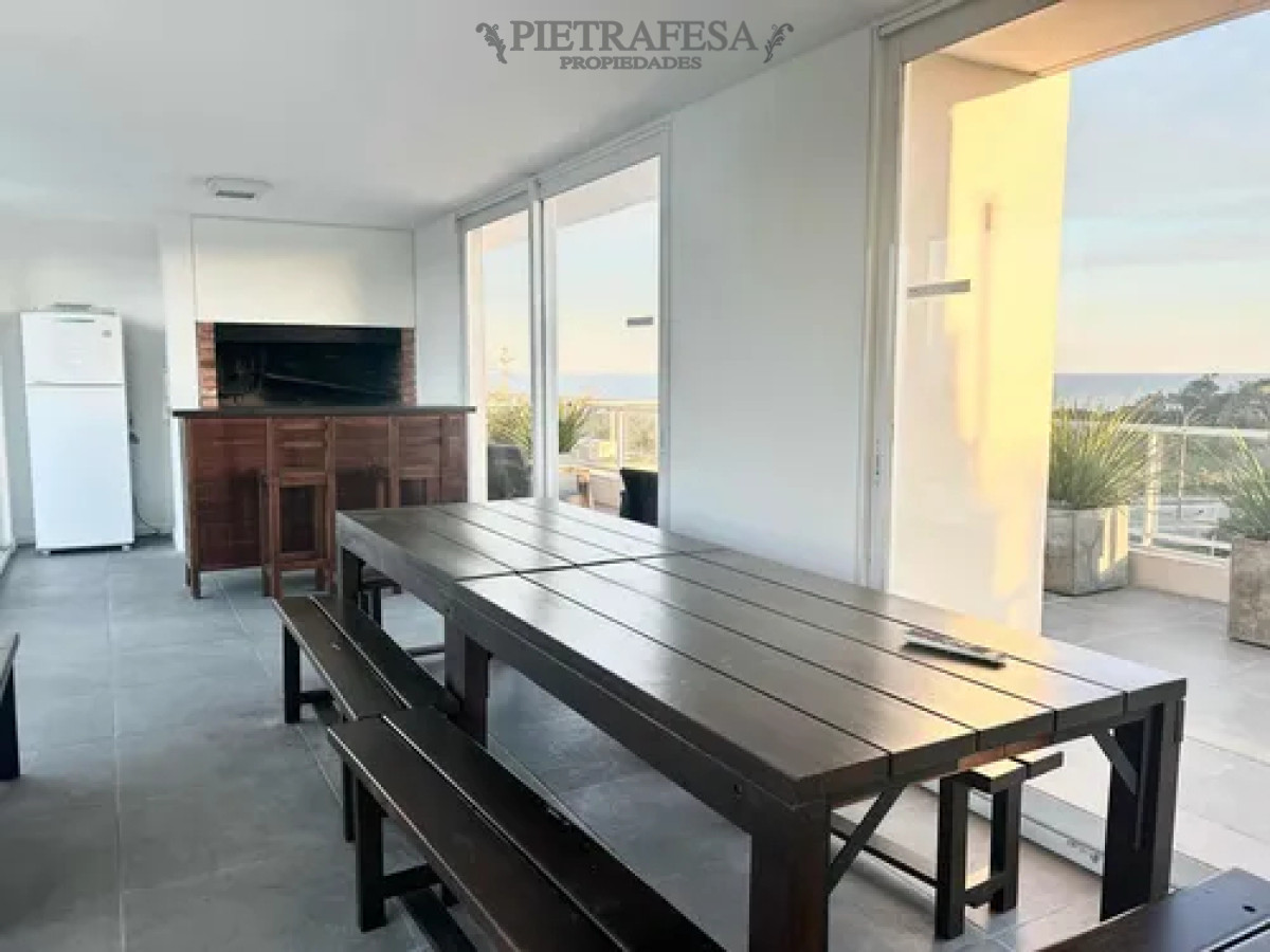 Apartamento ID.13882 - Apartamento en alquiler, 1 dormitorio, 1baño, terraza, garaje. Barra de Carrasco.