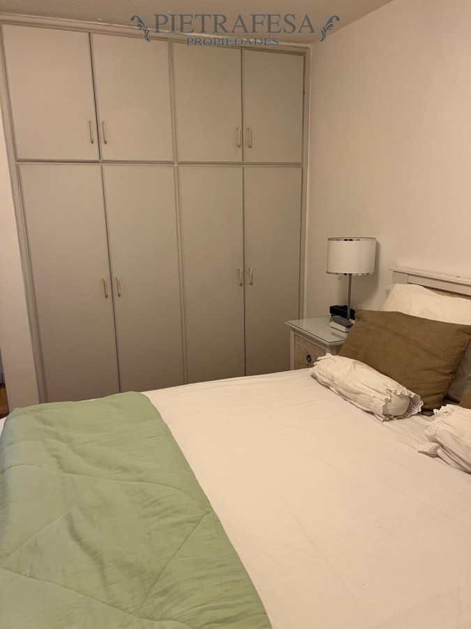 Apartamento ID.13188 - Apartamento en alquiler, 2dormitorios, 1baño, terraza. Pocitos.