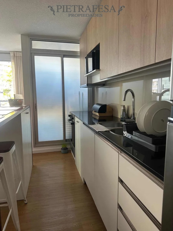 Apartamento ID.13767 - Apto en venta 2 dormitorios, 1 baño, garaje-Malvin 