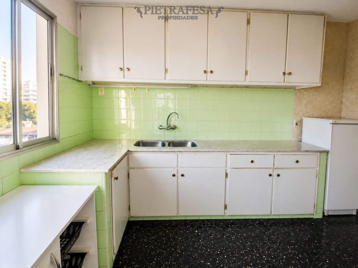 Apartamento ID.14600 - Apto en venta 3 dormitorio, 2 baño en Pocitos