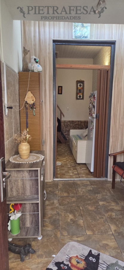 Apartamento ID.15171 - Apartamento tipo duplex en venta, 2 dormitorios, 1 baño, patio. Reducto.