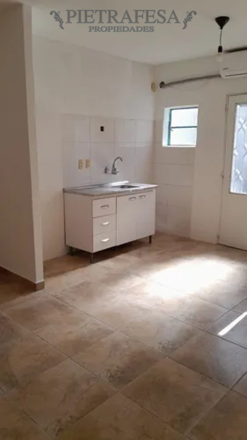 Apartamento ID.13511 - Apartamento en alquiler, 2dormitorios, 1baño, patio. Villa Muñoz.