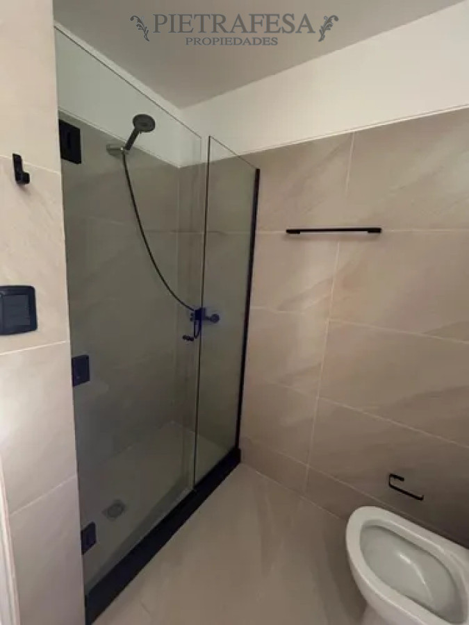 Apartamento ID.13762 - Apartamento en alquiler, 2dormitorios, 1baño, terraza. Tres Cruces.