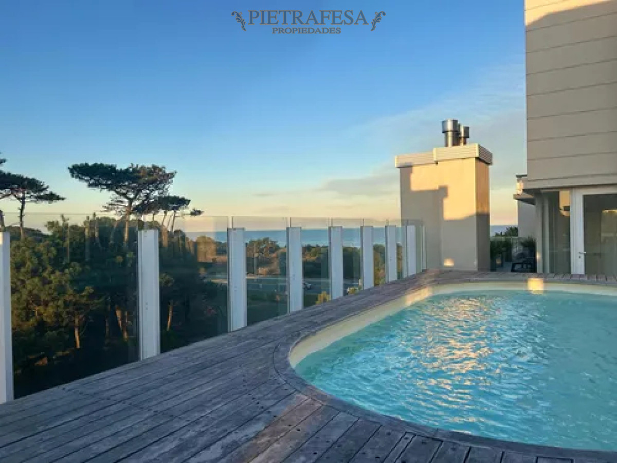 Apartamento ID.13882 - Apartamento en alquiler, 1 dormitorio, 1baño, terraza, garaje. Barra de Carrasco.
