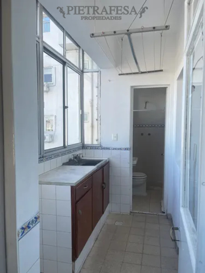 Apartamento ID.14028 - Apartamento en alquiler, 4 dormitorios, 3 baños, terraza lav, garaje. Cordón.