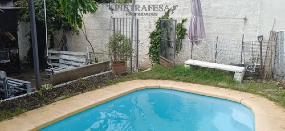 Apartamento ID.13554 - Apartamento en alquiler, 2dormitorios, 1baño, patio, amueblado. Sayago.