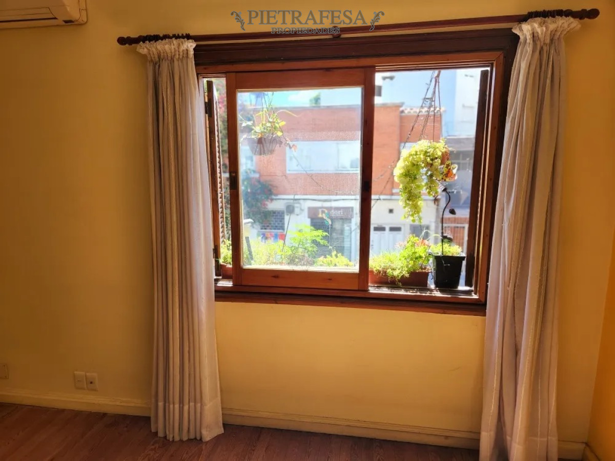 Apartamento ID.14140 - Apartamento en Pocitos - Gestido y Coronel Alegre - 2 Domitorios con grandes placares 