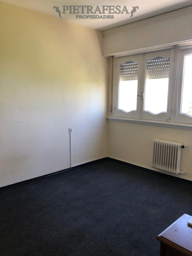 Apartamento ID.3941 - Apartamento en venta - 3 dormitorios - 1 baño - servicio completo - terraza - Garaje - Libertad - Pocitos