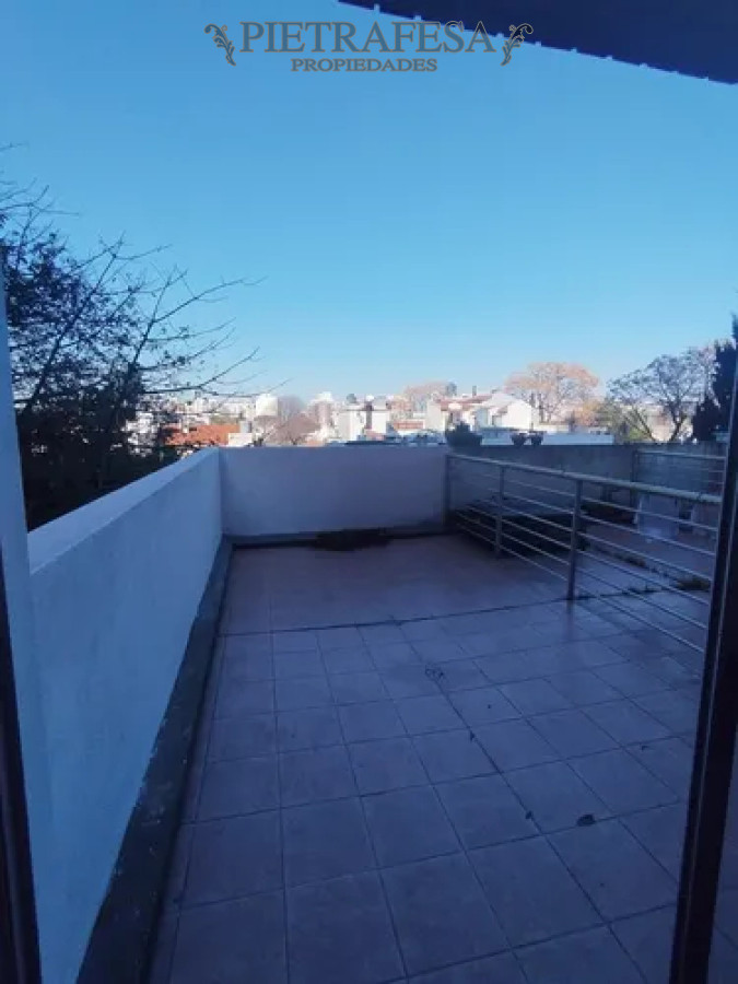 Apartamento ID.14344 - Apartamento en alquiler, monoambiente, 1 baño, patio. Buceo.