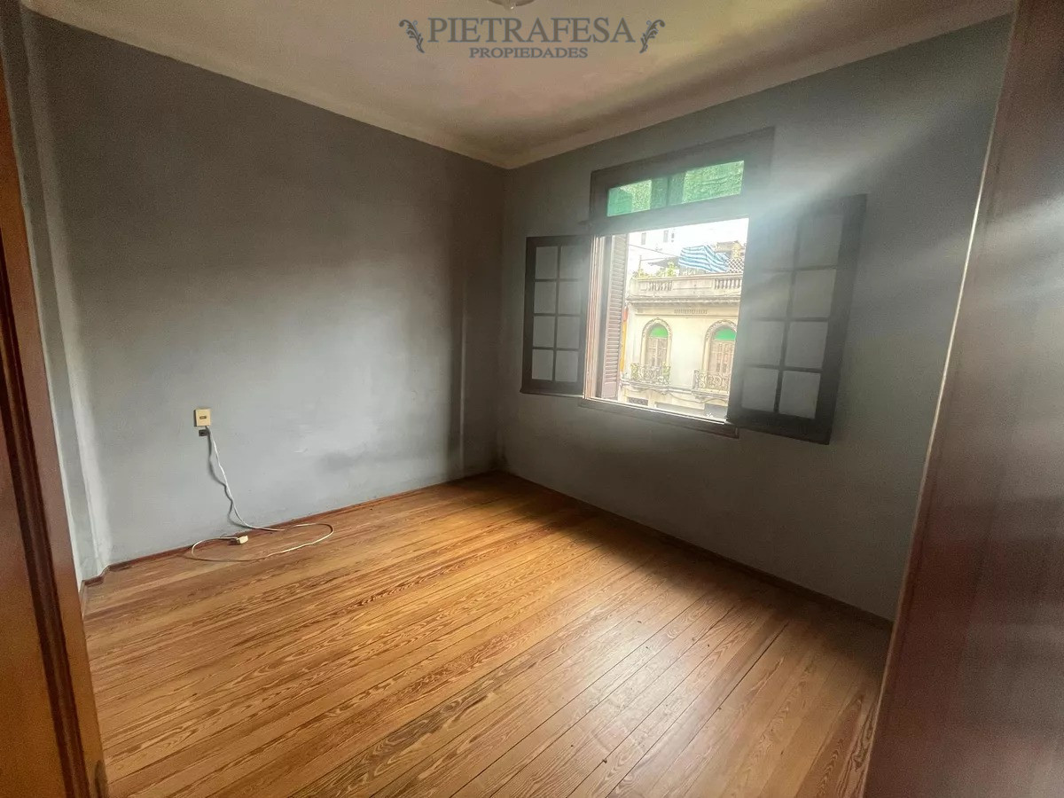 Apartamento ID.12083 - Apto en venta 3 dormitorios, 1 baño-Centro 