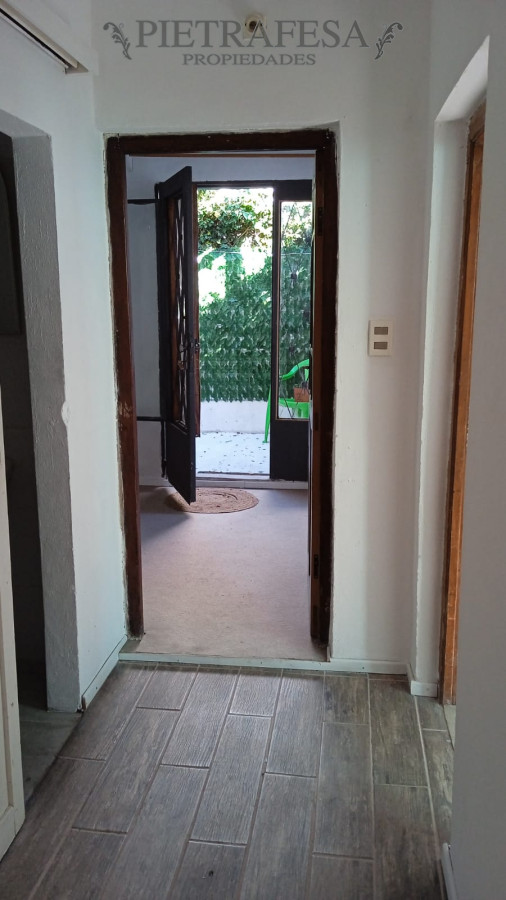 Apartamento ID.13554 - Apartamento en alquiler, 2dormitorios, 1baño, patio, amueblado. Sayago.