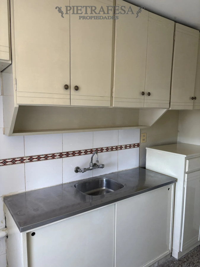 Apartamento ID.15391 - Apartamento en venta, 3 dormitorios, 1 baño, terraza lavadero. Malvin Norte.