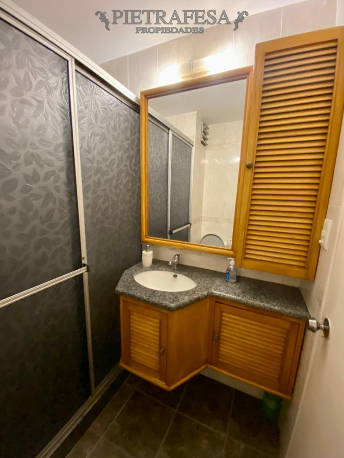 Apartamento ID.5292 - Apartamento en venta 3 dormitorios, 1 baño y garaje- Liber Arce- Buceo