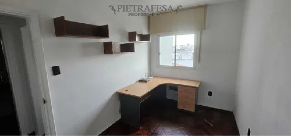 Apartamento ID.14958 - Apartamento en Venta, 2 dormitorios, 1 baño, balcon, azotea. Aguada.