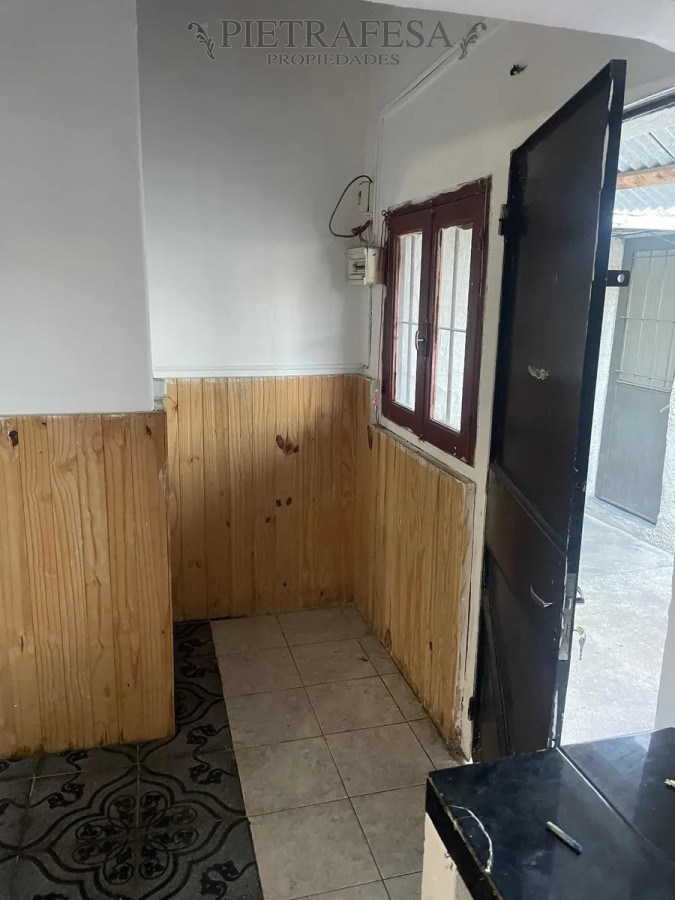 Apartamento ID.5170 - Apartamento con renta 2 dormitorios, 1 baño y patio- Juan Francisco Martínez -Villa Española